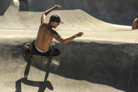 爱游戏：真实的爱情故事《拣爱》游戏评测：属于每一个普通人的爱情